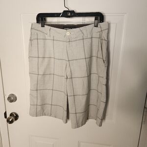 Mens‎ O'Neill Gray and White Shorts  Size 32